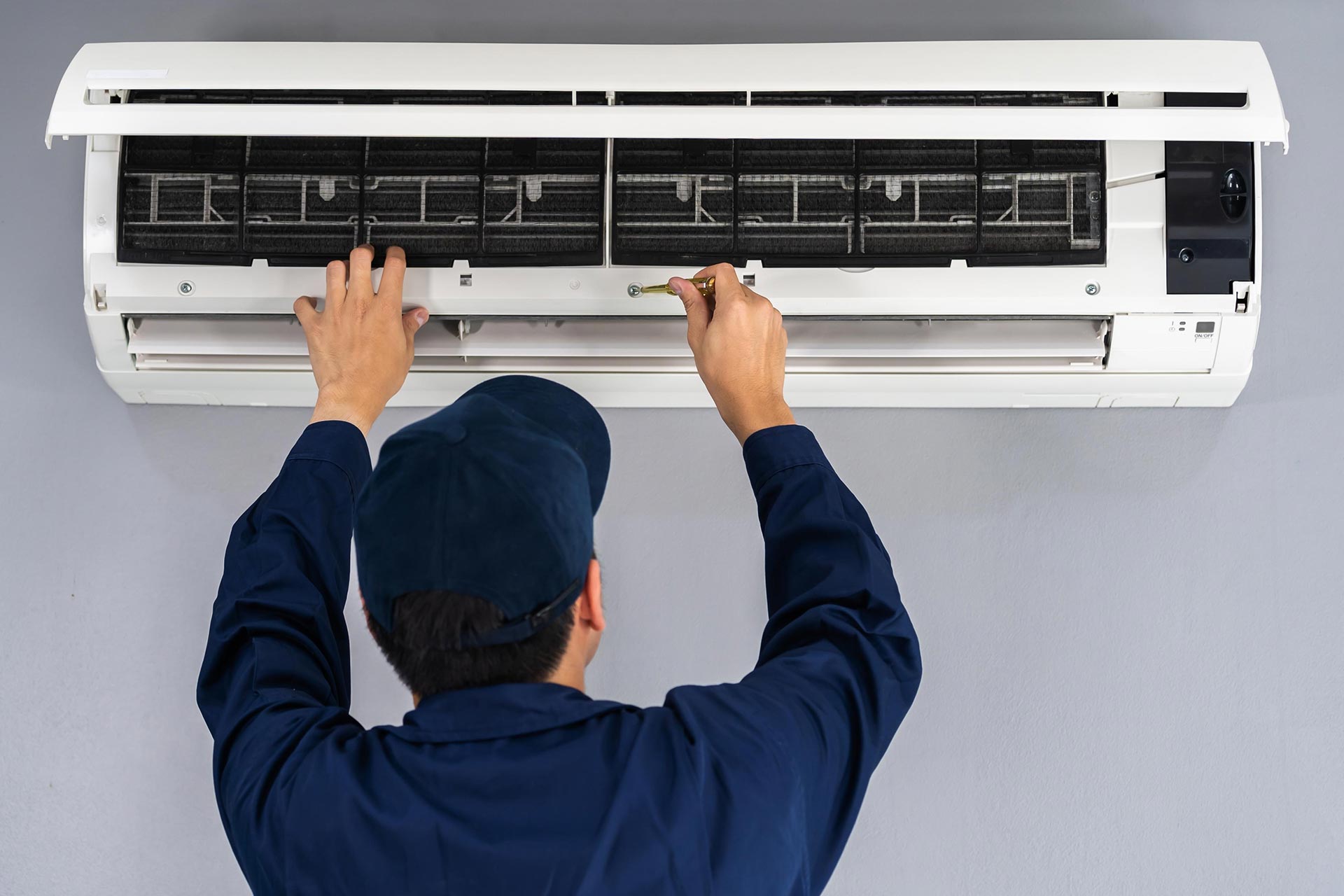 air-conditioning-installing-repair-condition-2024-11-27-18-56-17-utc.jpg